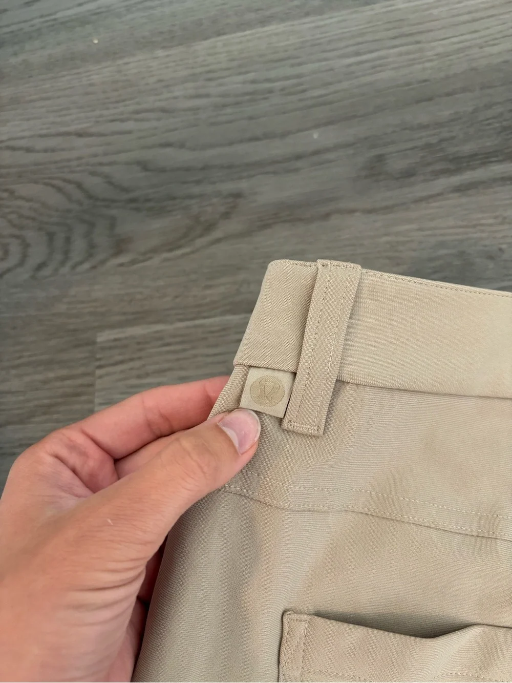 Lululemon ABC Classic-Fit Pant 32" *Warpstreme Trench Size 40 Waist - Picture 7 of 8